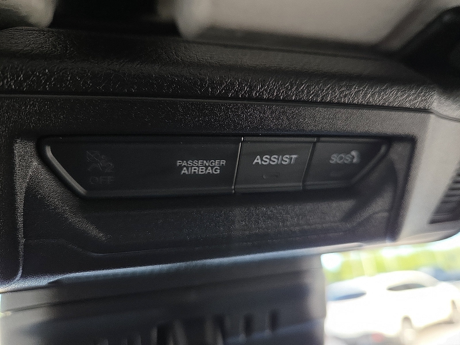 Used 2025 Jeep Wrangler Unlimited Rubicon w/ Convenience Group AWD/4WD image 21