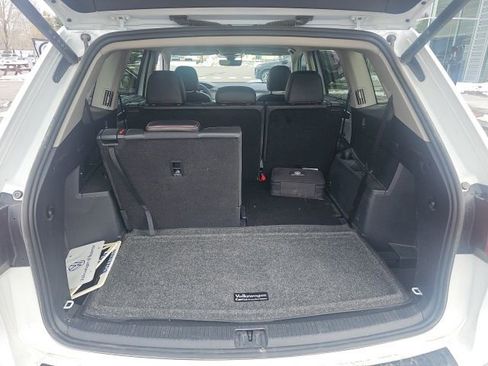 Used 2024 Volkswagen Atlas Peak Edition SEL image 9