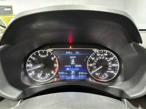 Used 2022 Nissan Altima 2.5 SV FWD image 10
