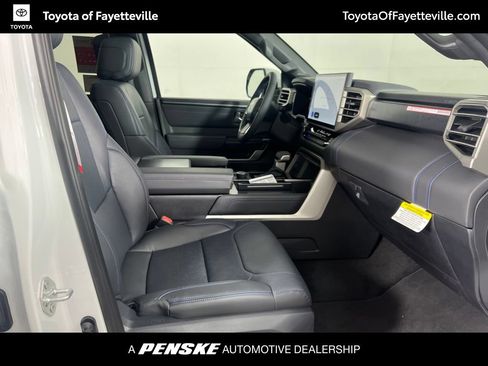 Used 2026 Toyota Sequoia Platinum AWD/4WD image 6