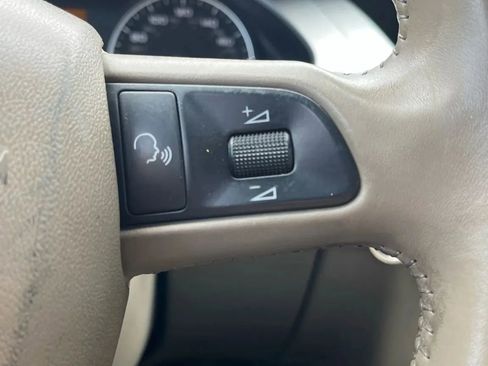 Used 2009 Audi A4 2.0T Premium Plus image 12