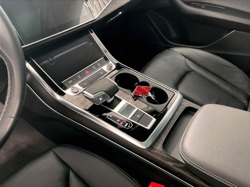 Used 2023 Audi Q8 Premium w/ Convenience Package AWD/4WD image 20