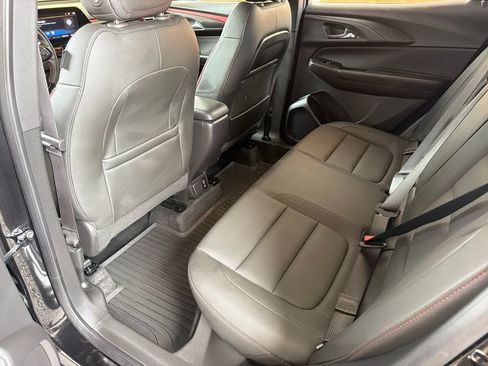 Used 2025 Chevrolet TrailBlazer RS w/ Convenience Package FWD image 29