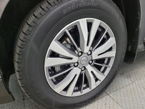 Used 2020 Nissan Pathfinder SV image 31