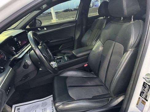 Used 2023 Kia K5 GT-Line image 11