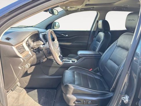 Used 2019 GMC Acadia Denali w/ GMC Pro Grade Package image 9