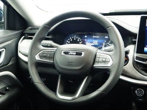 Certified 2022 Jeep Compass Latitude image 20