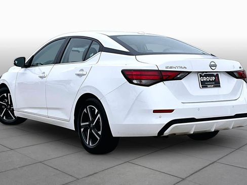 Used 2024 Nissan Sentra SV FWD image 12