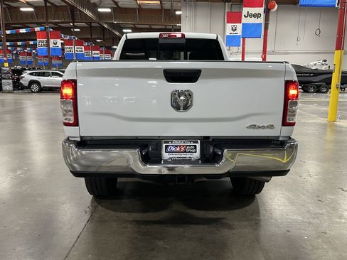 Used 2024 RAM 2500 Tradesman w/ Chrome Appearance Group AWD/4WD image 4