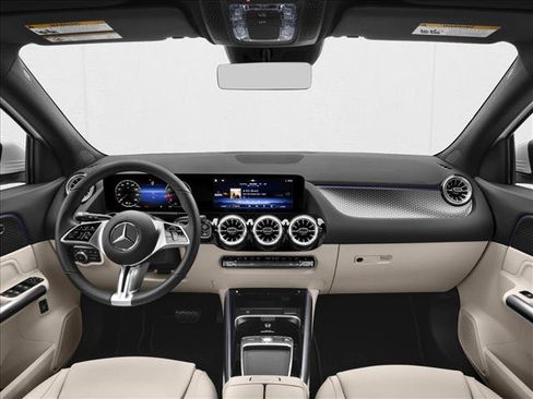 New 2026 Mercedes-Benz GLA 250 4MATIC image 5