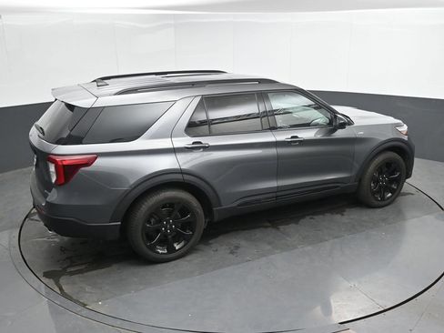 Used 2023 Ford Explorer ST-Line w/ Class IV Trailer Tow Package AWD/4WD image 31
