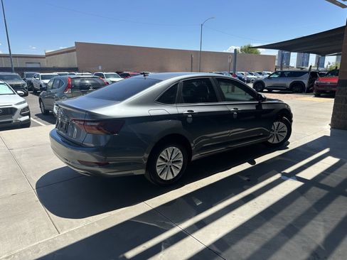 Used 2019 Volkswagen Jetta S FWD image 3