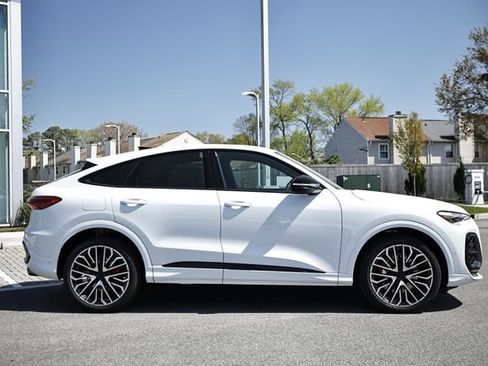 New 2026 Audi SQ5 Premium Plus image 4