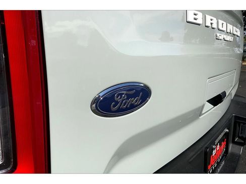 Used 2024 Ford Bronco Sport Outer Banks w/ Tech Package image 32