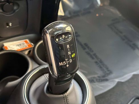 Certified 2023 MINI Cooper 2-Door Hardtop FWD image 21