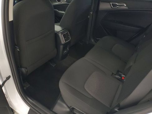 Used 2026 Kia Sportage LX FWD image 23