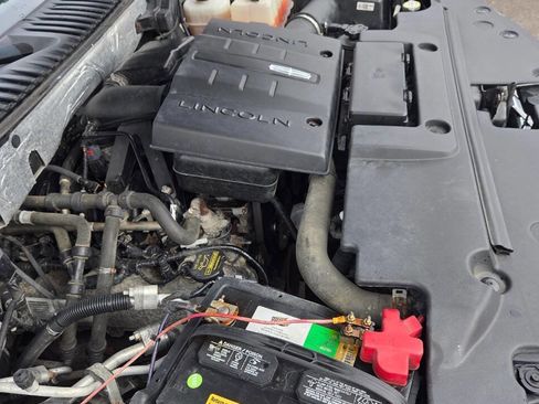 Used 2013 Lincoln Navigator 4WD image 25