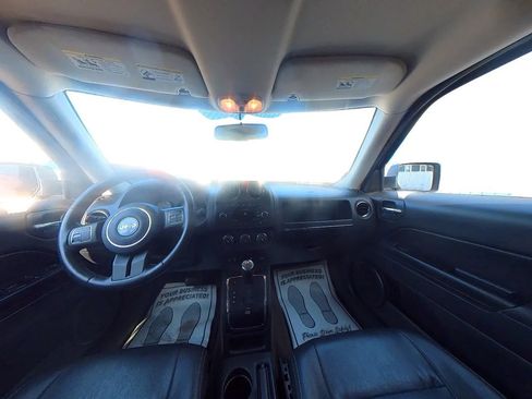 Used 2015 Jeep Patriot High Altitude FWD image 23