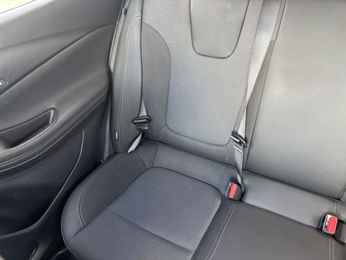 Used 2025 Buick Encore GX Preferred FWD image 38