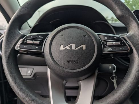 Used 2024 Kia Forte LXS w/ LXS Technology Package FWD image 23