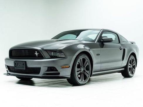 Used 2013 Ford Mustang GT Premium image 8