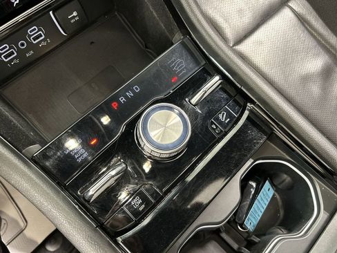 Certified 2021 Jeep Grand Cherokee L Overland w/ Advanced Protech Group III AWD/4WD image 18