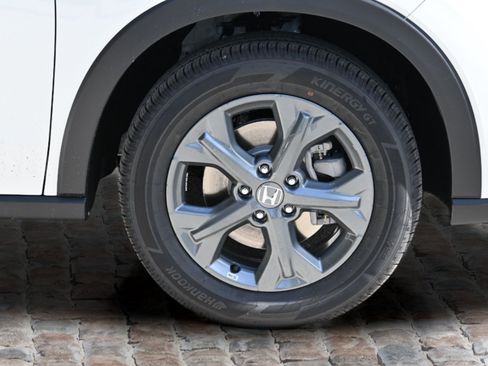 New 2026 Honda HR-V LX image 32