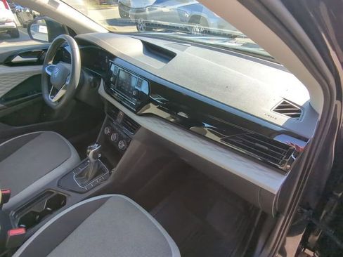 Used 2024 Volkswagen Taos S image 40