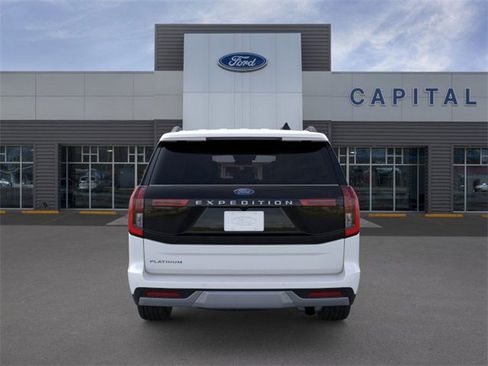 New 2025 Ford Expedition Platinum w/ Driver's Package image 5
