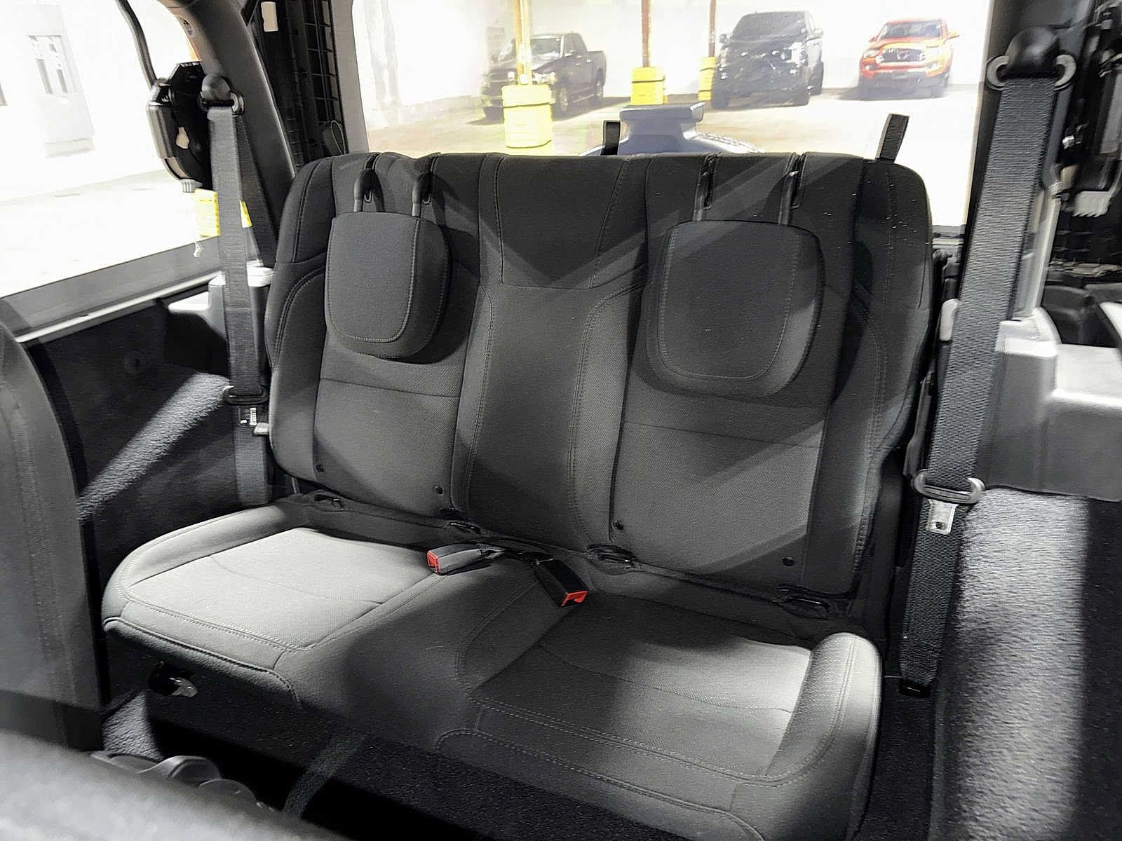 Used 2021 Jeep Wrangler Sport AWD/4WD image 16