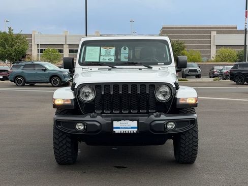 Used 2023 Jeep Gladiator Sport AWD/4WD image 10