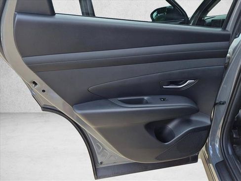 Used 2026 Hyundai Tucson SEL FWD image 23