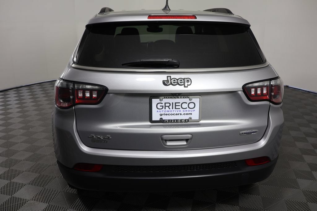 Used 2022 Jeep Compass Latitude w/ Convenience Group AWD/4WD image 7