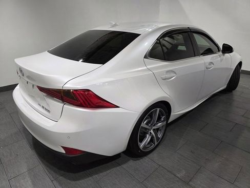 Used 2017 Lexus IS 300 AWD image 5