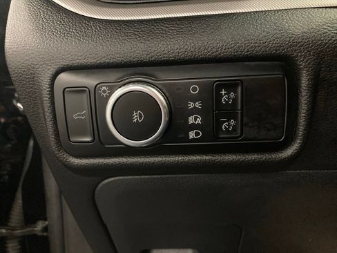 Used 2024 Ford Explorer XLT w/ Equipment Group 202A AWD/4WD image 29