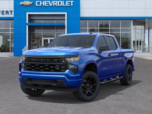 Used 2025 Chevrolet Silverado 1500 Custom w/ Turbomax Blackout Package image 6