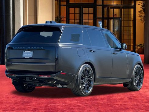 New 2026 Land Rover Range Rover Long Wheelbase Autobiography image 9