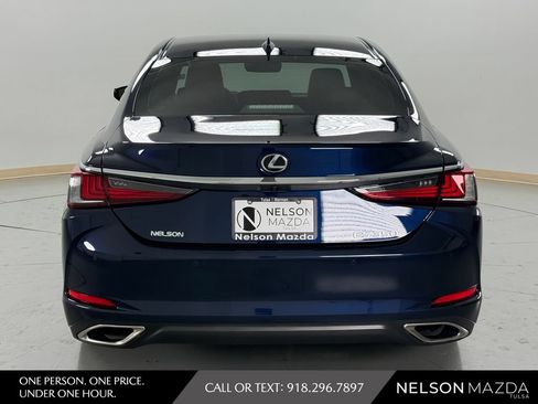 Used 2024 Lexus ES 350 w/ Premium Package FWD image 7