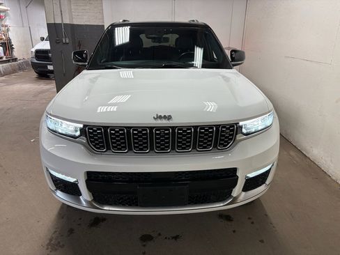 Used 2022 Jeep Grand Cherokee L Summit w/ Advanced Protech Group IV AWD/4WD image 5