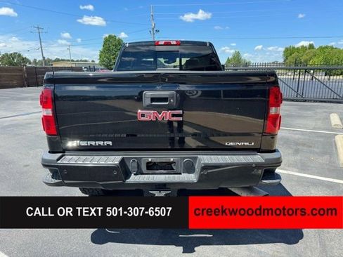 Used 2016 GMC Sierra 2500 Denali w/ Duramax Plus Package AWD/4WD image 16