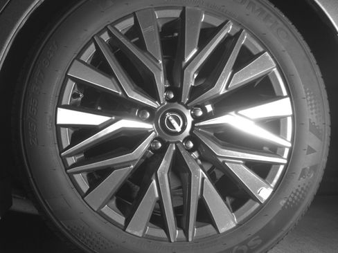 Used 2025 Nissan Altima 2.5 SV FWD image 16