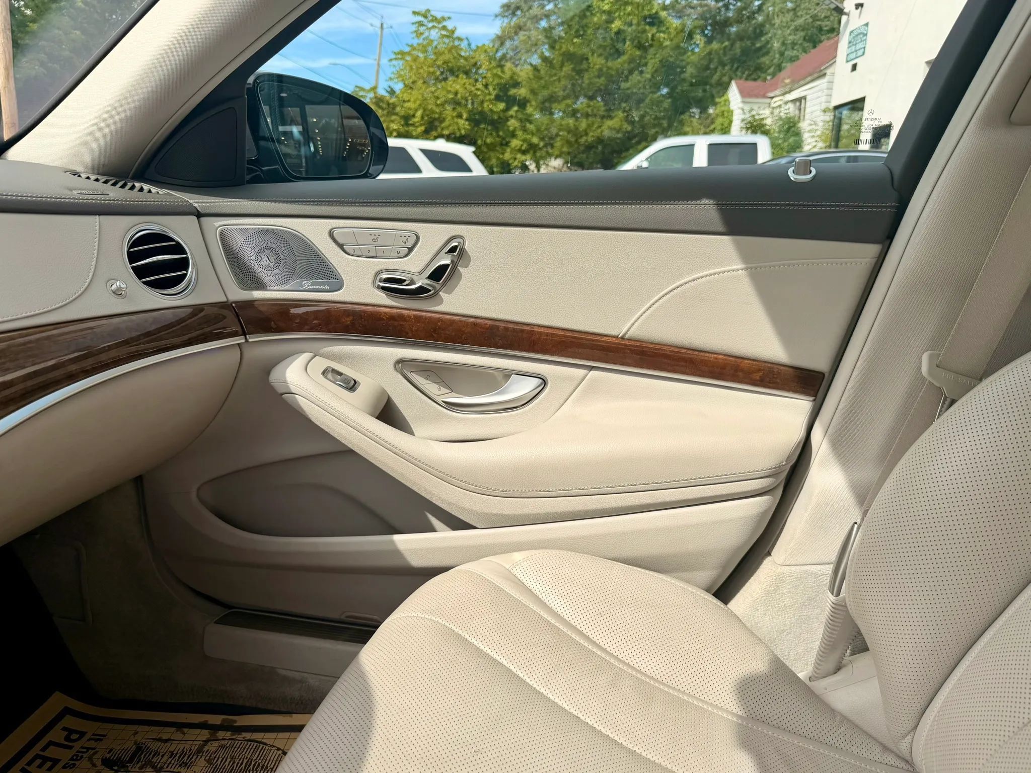 Used 2015 Mercedes-Benz S 550 4MATIC Sedan image 22
