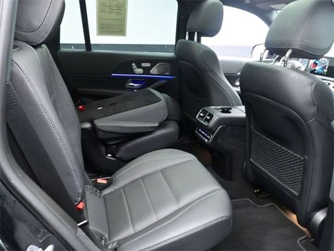 Used 2022 Mercedes-Benz GLS 450 4MATIC image 28