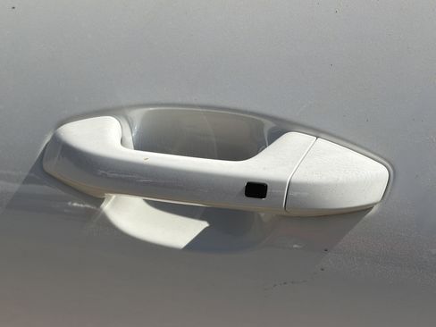 New 2026 Kia Seltos S FWD image 30