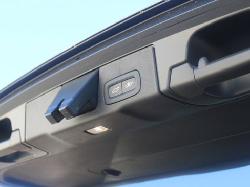 New 2026 Volvo XC60 T8 Plus w/ Protection Package Premier image 48