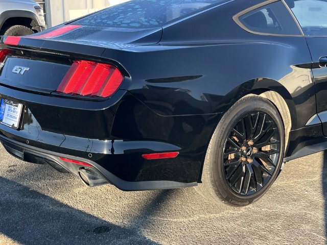 Used 2016 Ford Mustang GT Premium w/ GT Performance Package RWD image 11