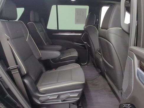 Used 2026 Cadillac Escalade Luxury w/ Touring Package AWD/4WD image 36