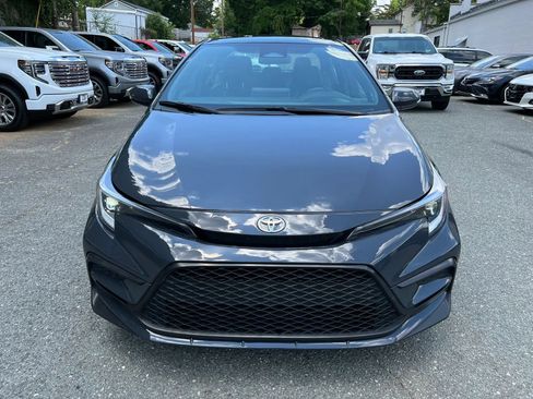 Used 2024 Toyota Corolla XSE FWD image 2