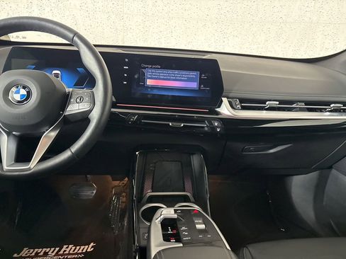 Used 2025 BMW X1 xDrive28i image 19