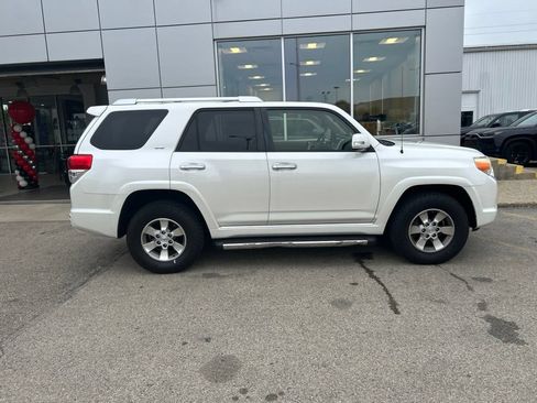 Used 2013 Toyota 4Runner SR5 w/ Convenience Pkg AWD/4WD image 5
